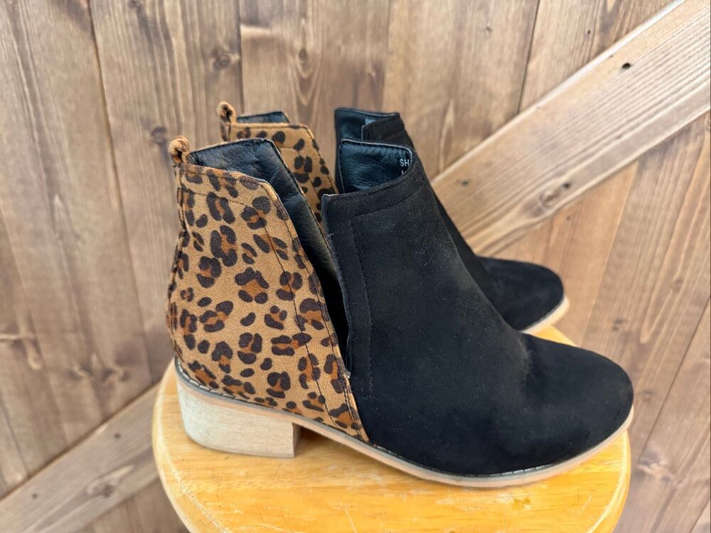 Boutique by Corkys Women’s Size 8 Black Leopard Print Ankle Booties Cutout